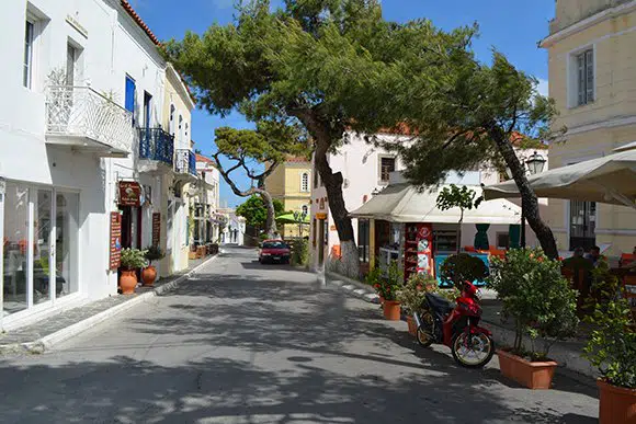 Παρέμβαση της παράταξης «Όλοι Μαζί, Κύθηρα-Αντικύθηρα» για την επίλυση του προβλήματος με το parking στον Ποταμό.